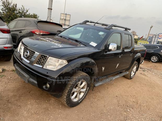 Nissan Navara 2.5 dCi Automatic 2012 Black