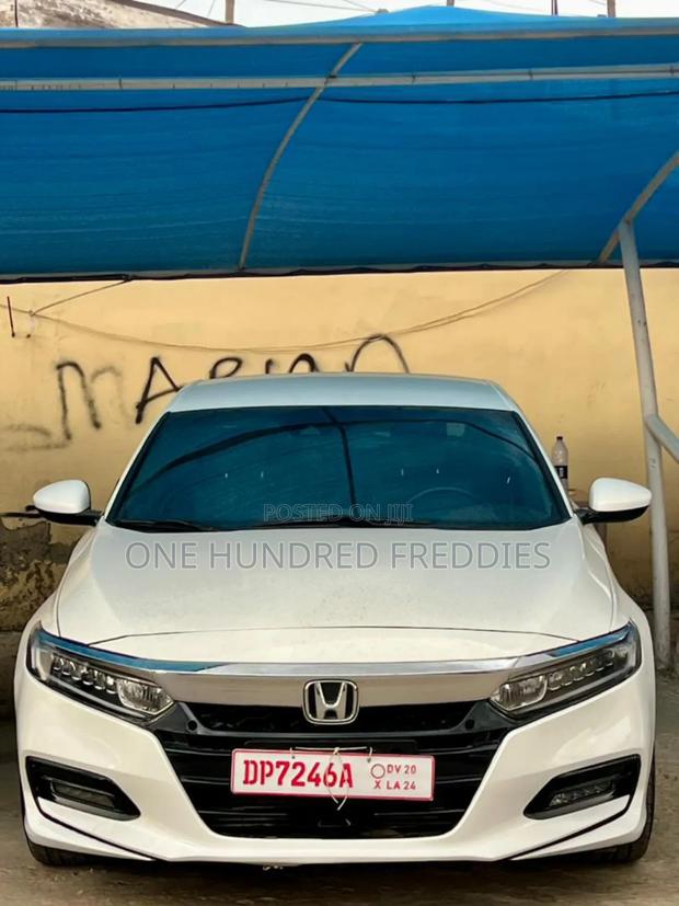 Honda Accord Touring 2.0T 2020 White