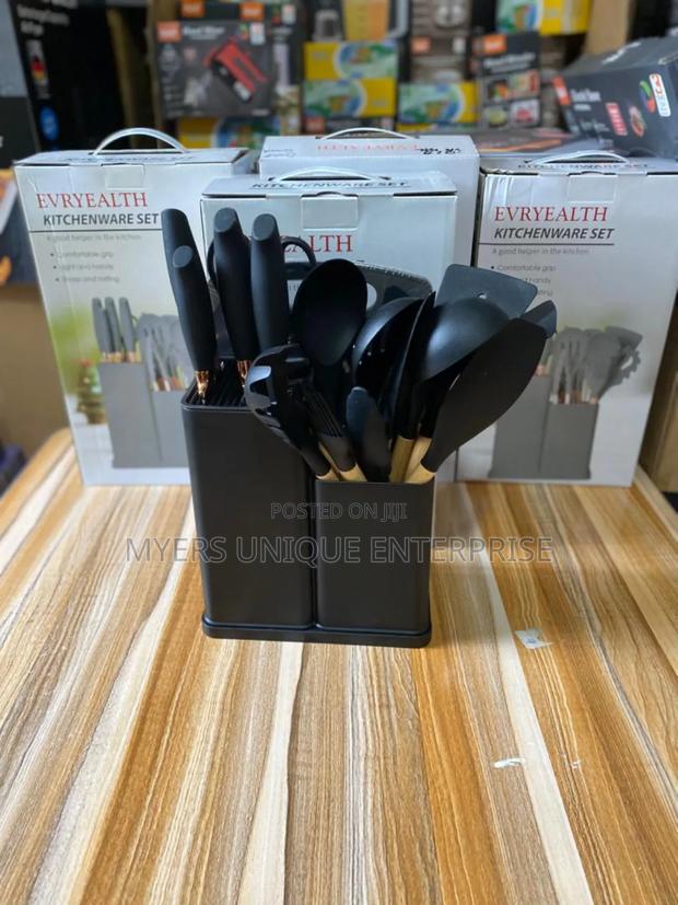 19pcs Silicon Laddle With Chopping Board · Photo 2