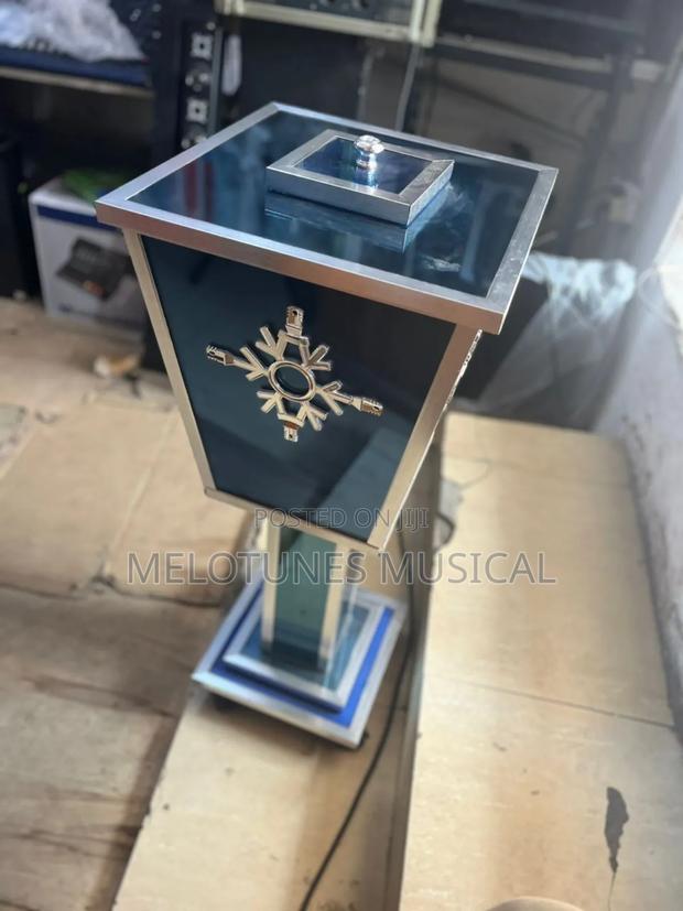 Glass Offertory Bowl (Blue) · Photo 4