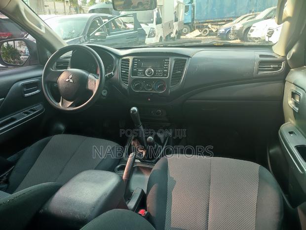 Mitsubishi L200 Double Cab 2.4 181hp 4WD 2021 White