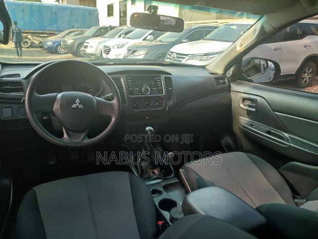 Mitsubishi L200 Double Cab 2.4 181hp 4WD 2021 White