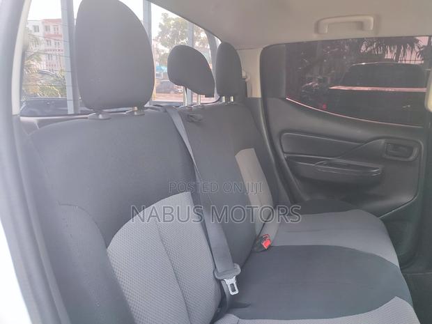 Mitsubishi L200 Double Cab 2.4 181hp 4WD 2021 White