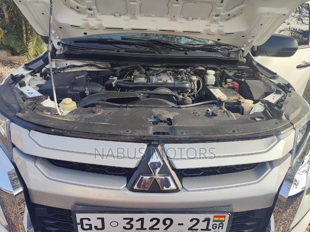 Mitsubishi L200 Double Cab 2.4 181hp 4WD 2021 White