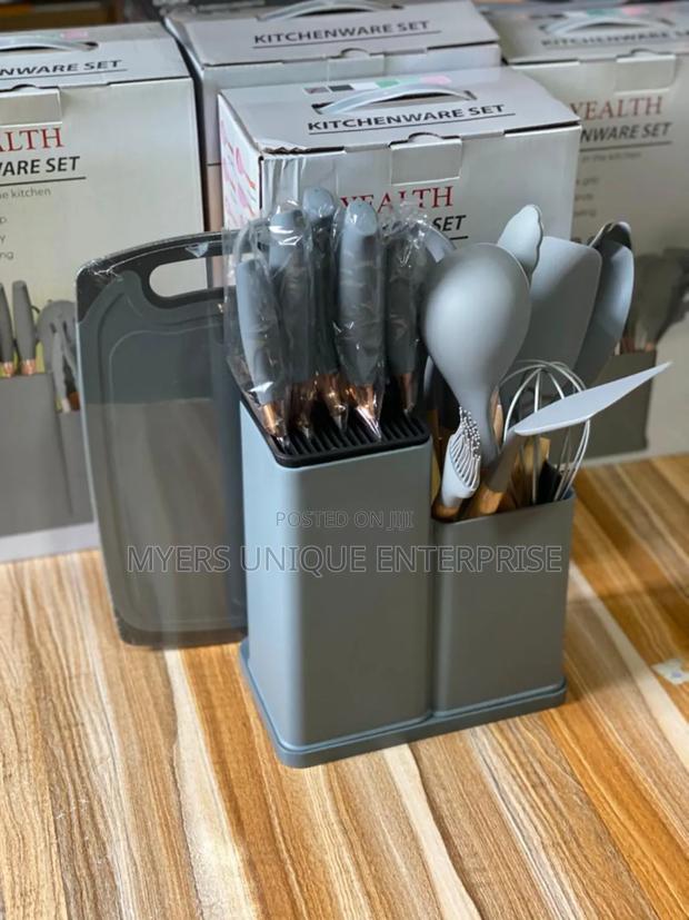 Efficient 19pcs Silicon Ladle With Chopping Board · Photo 2