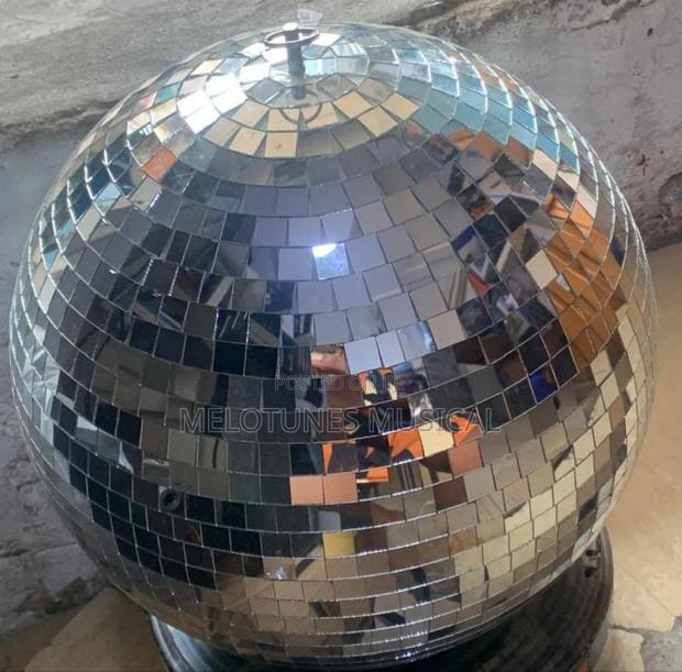 Mirror Disco Ball 40×40 《Silver》 · Photo 4