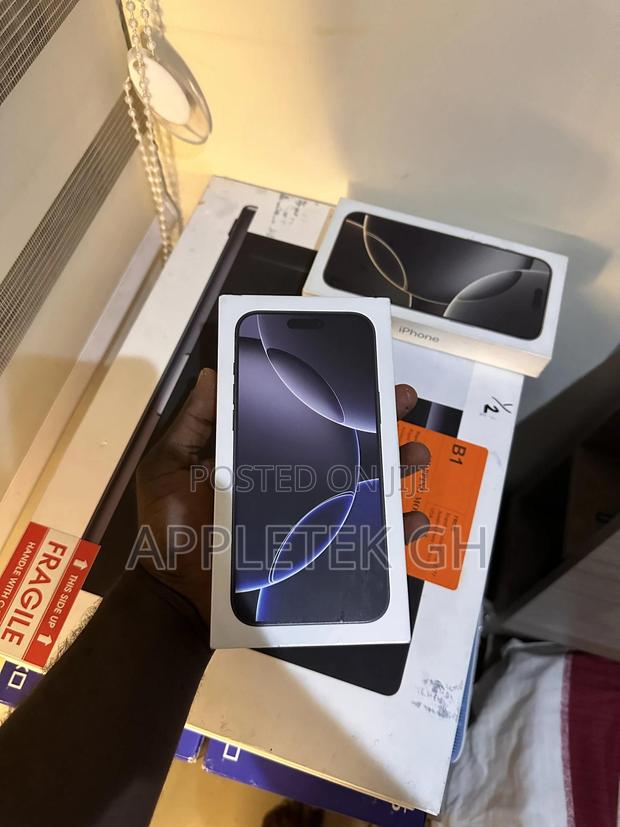 New Apple iPhone 16 Pro Max 256 GB Black