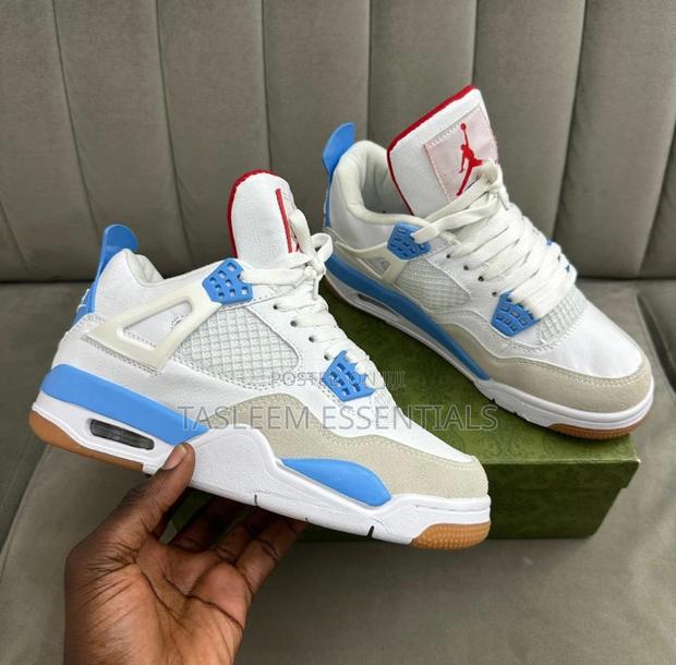 Air Jordan 4's Flight photo 4