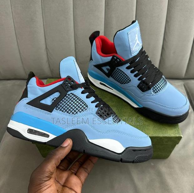 Air Jordan 4's Flight photo 2