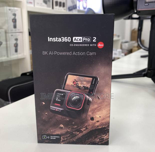 Insta360 Ace Pro 2 Action Camera Battery Bundle · Photo 2