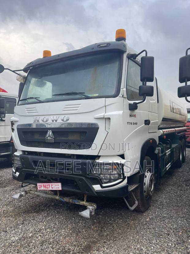 Sinotruk T7s 6x4 Water Tanker