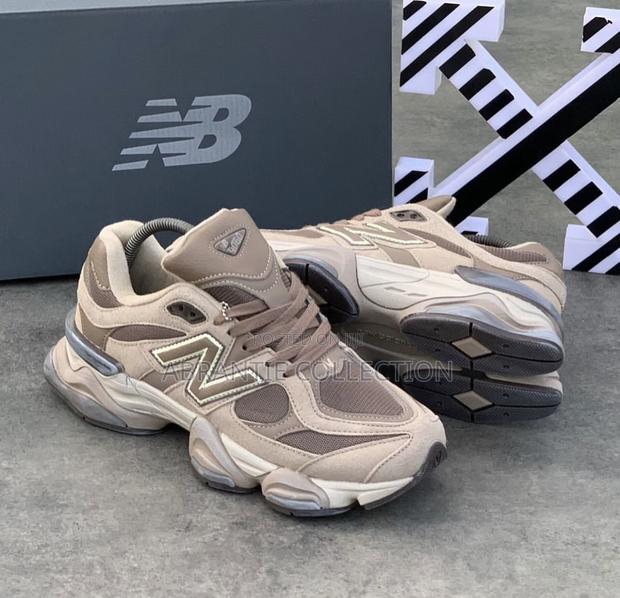 New Balance 9060 All Brown · Photo 4