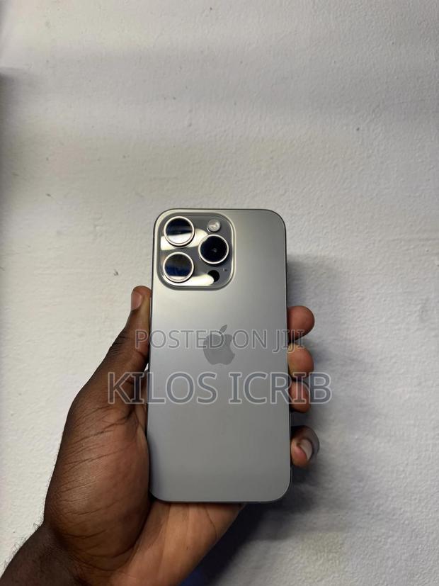 Apple iPhone 15 Pro Max 512 GB Silver photo 2
