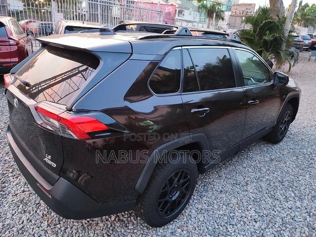 Toyota RAV4 LE 2021 Gray