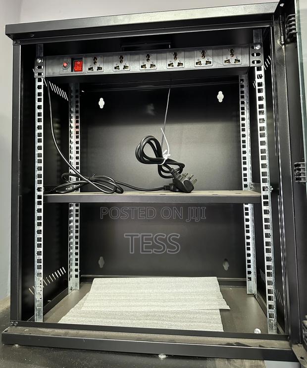 12u Cabinet Rack With Pdu And Fan (520x350x600) · Photo 2