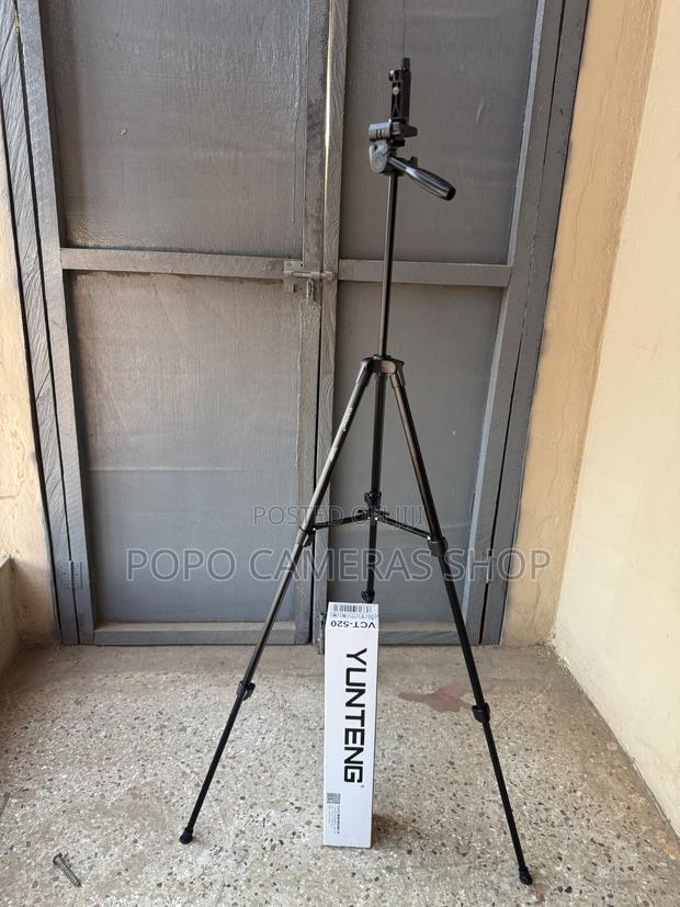 Yunteng VCT 520 Tripod + Phone Holder · Photo 3