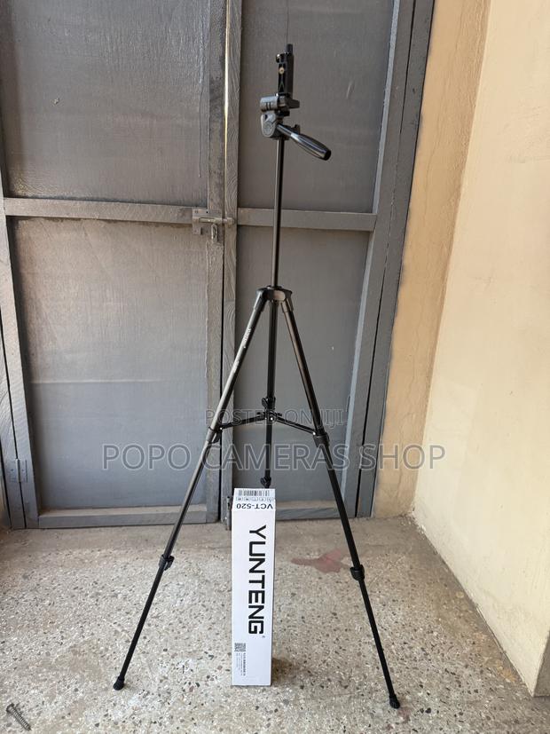 Yunteng VCT 520 Tripod + Phone Holder · Photo 4