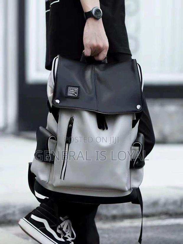 Waterproof Backpack · Photo 4