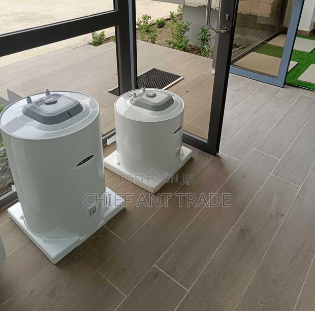 Ariston 100 Liter Water Heater · Photo 4