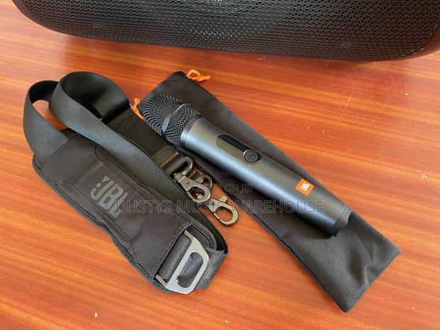 JBL Partybox on the Go