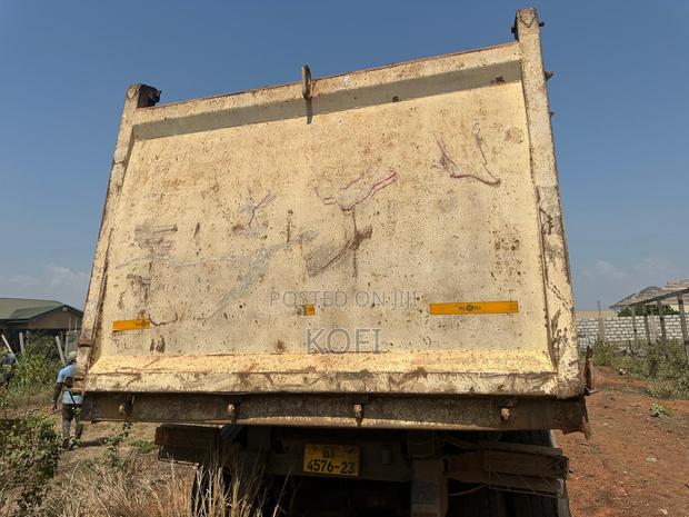 40 Cubic Yard Semi Trailer Tipper Bucket photo 3