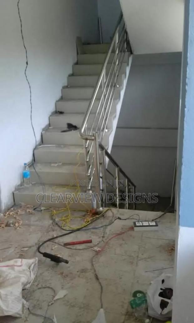 Silver Stainless Steel Handrail / Balustrade · Photo 2
