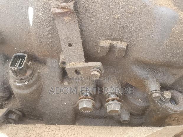 Nissan Pathfinder Automatic Gearbox photo 3