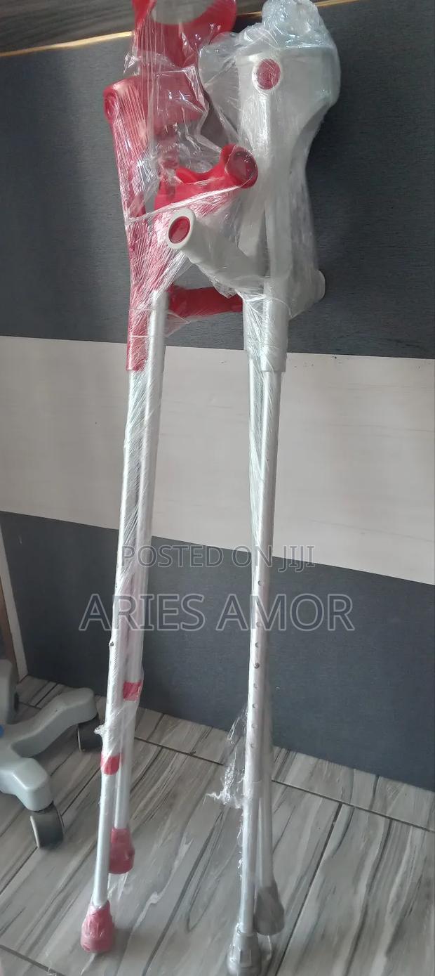 Elbow Crutches · Photo 2
