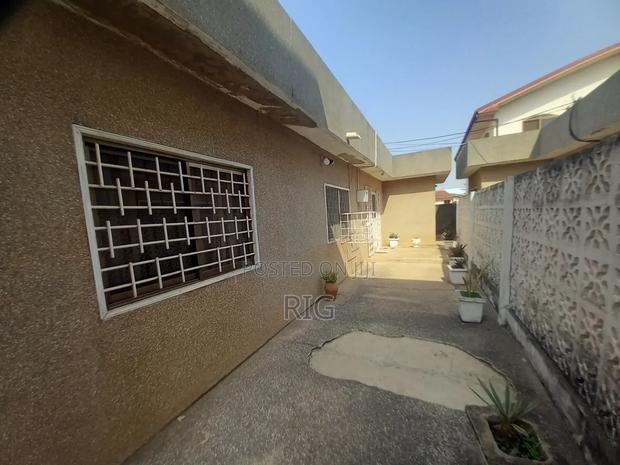 Furnished 5bdrm House in Nyaniba Estate for sale photo 10