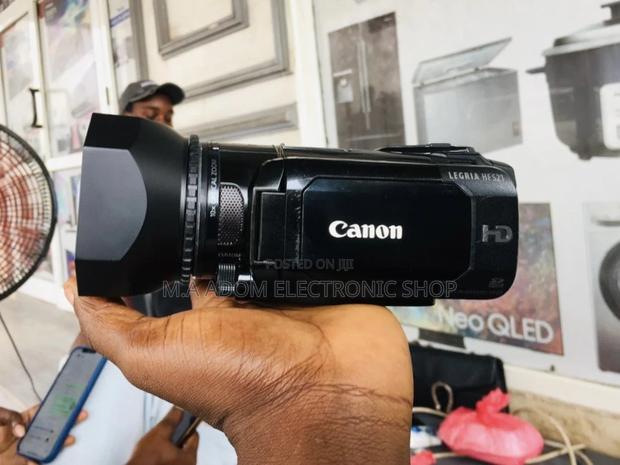 Quality Canon LEGRIA HFS21 High Definition Digital Camcorder · Photo 2