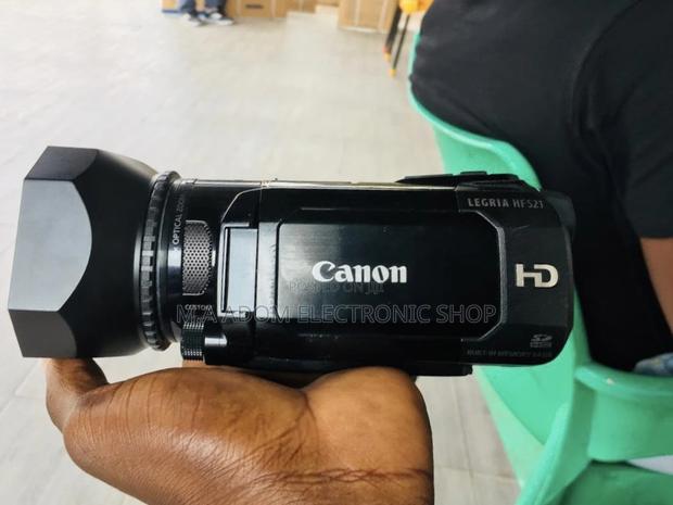 Authentic Canon LEGRIA HF S21 Flash Memory PAL Camcorder · Photo 2