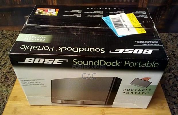 Bose Sounddock Portable Digital Music System photo 2