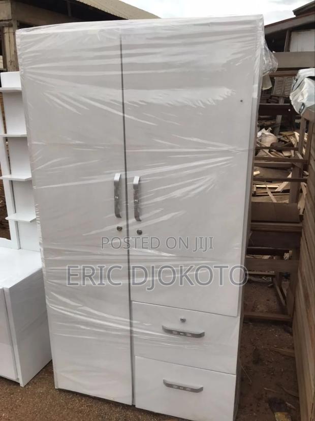 Sprayed Wardrobe 2in1