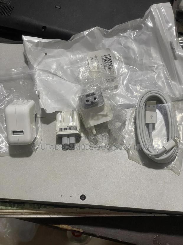 iPhone Chargers With 3in1 photo 2