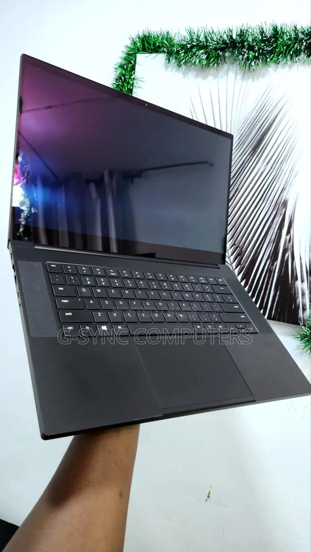 Laptop Razer Blade 32GB Intel Core i7 SSD 512GB photo 3