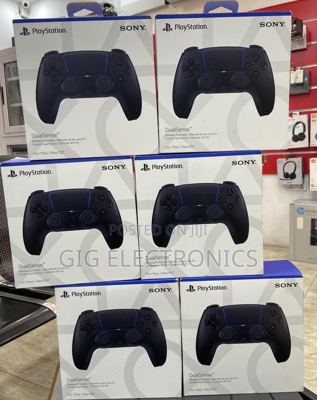 Ps5 Dual Sense Controller - Black · Photo 4