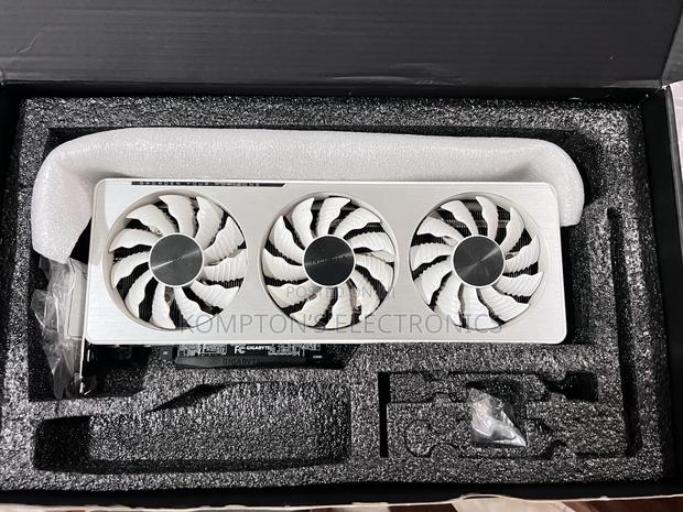 RTX 3070 Vision White Card photo 4