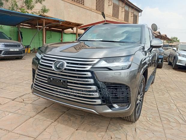Lexus LX 2023 Ivory