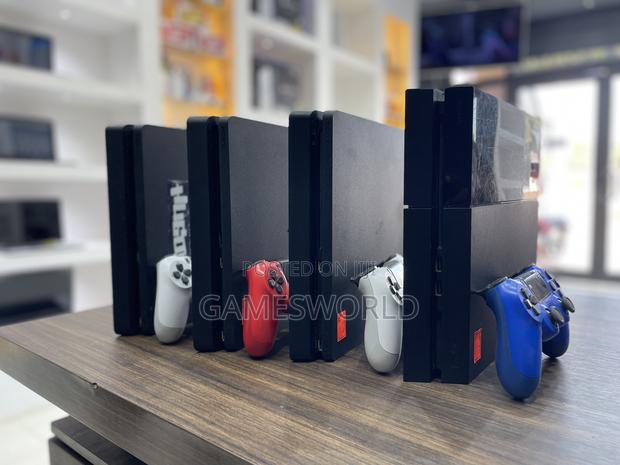 Ps4 Standard | Jailbreak | With 7 Games of Your Choice | Uk Used