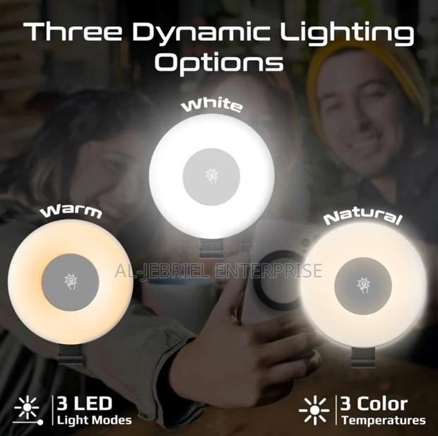 Promate Lightweight LED Light With Compatible Phone Mount · Photo 4