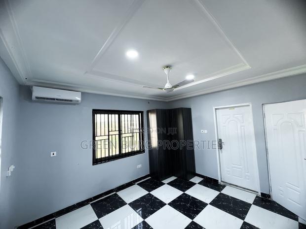 2bdrm Apartment in Ashaley Botwe for rent photo 6