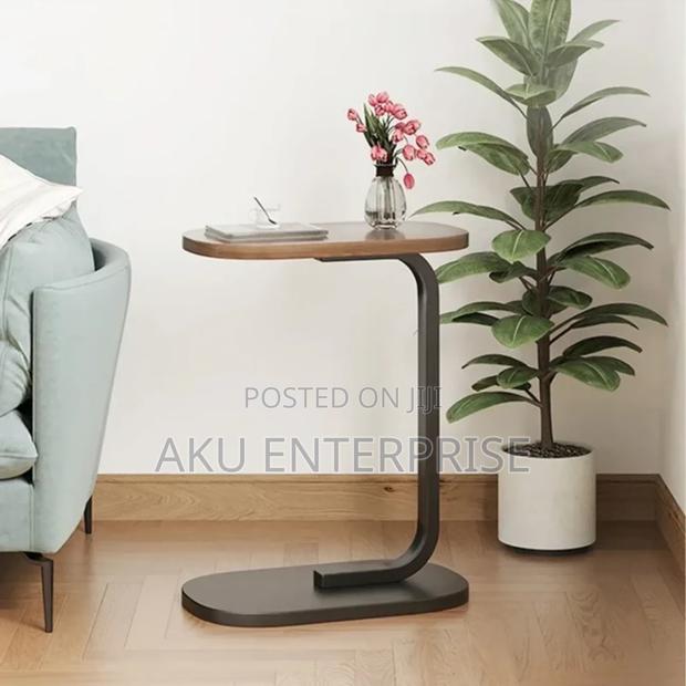 C Shaped Coffee Tables · Photo 2