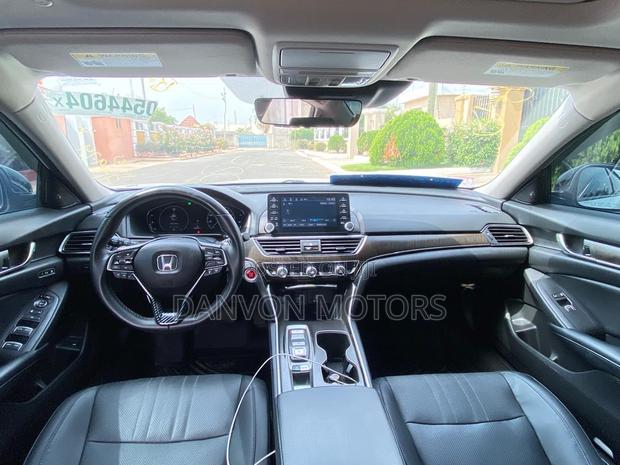 Honda Accord EX-L 2.0T 2018 White photo 6