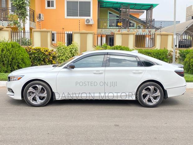 Honda Accord EX-L 2.0T 2018 White photo 8