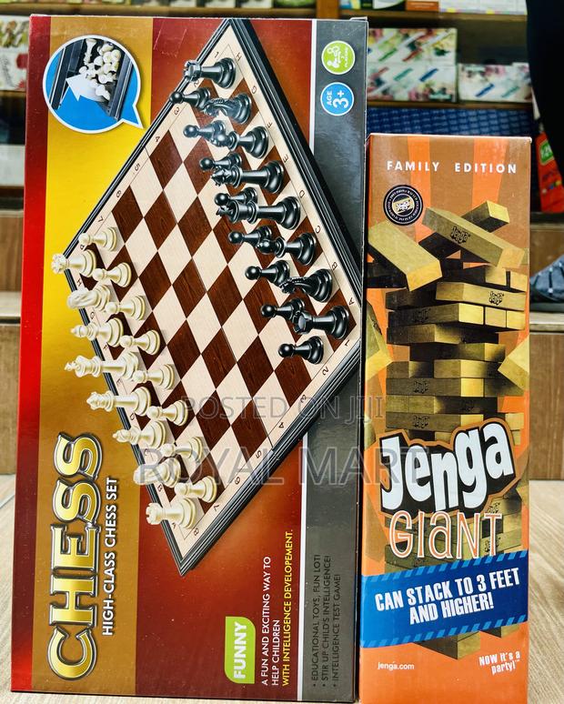 Jenga and Chess Board Game · Photo 4