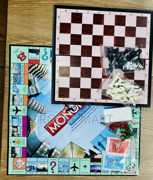 Monopoly and Chess Game · Photo 4
