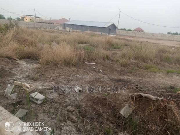 One Acre of Land for Sale Located at Oyibi · Photo 2
