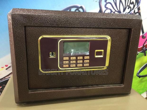 Money Safe · Photo 2