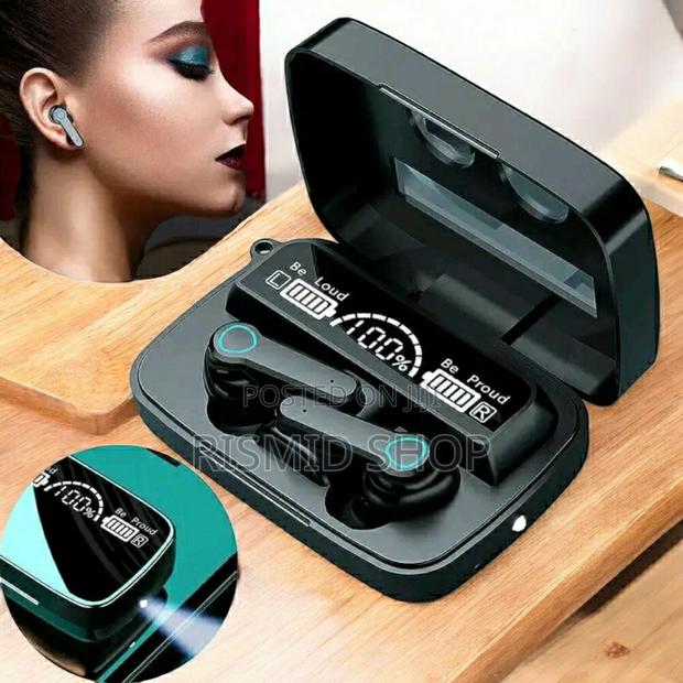 M19 Earbuds With Mini Power Bank