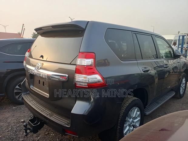 Toyota Land Cruiser Prado 3.0 190hp 2017 Gray photo 4